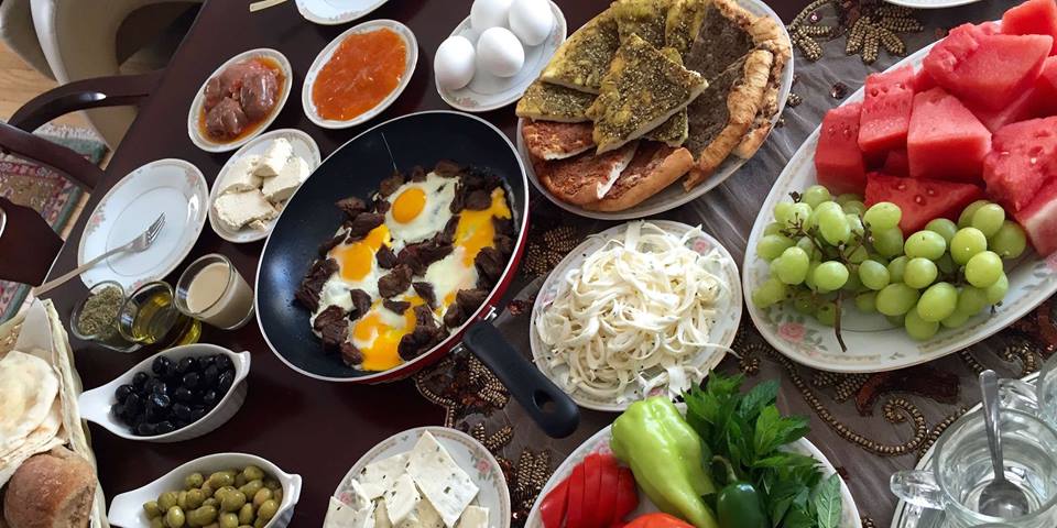 Siren Cook For Syria